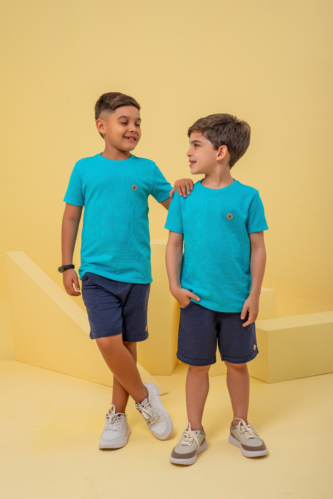 NOVO Conjunto Casual de Camisa e Bermuda - Menino